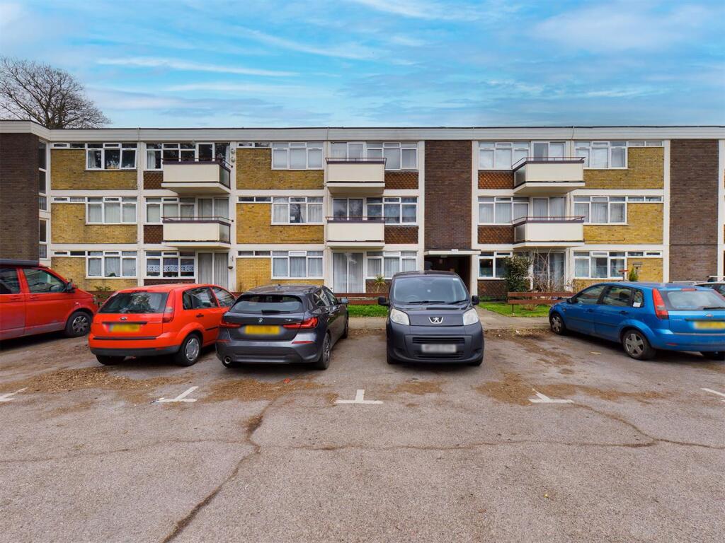 2 bed 1st Floor Flat for rent in Crawley. From Taylor Robinson - Crawley 2 bed 1st Floor Flat for rent in Crawley. From Taylor Robinson - Crawley