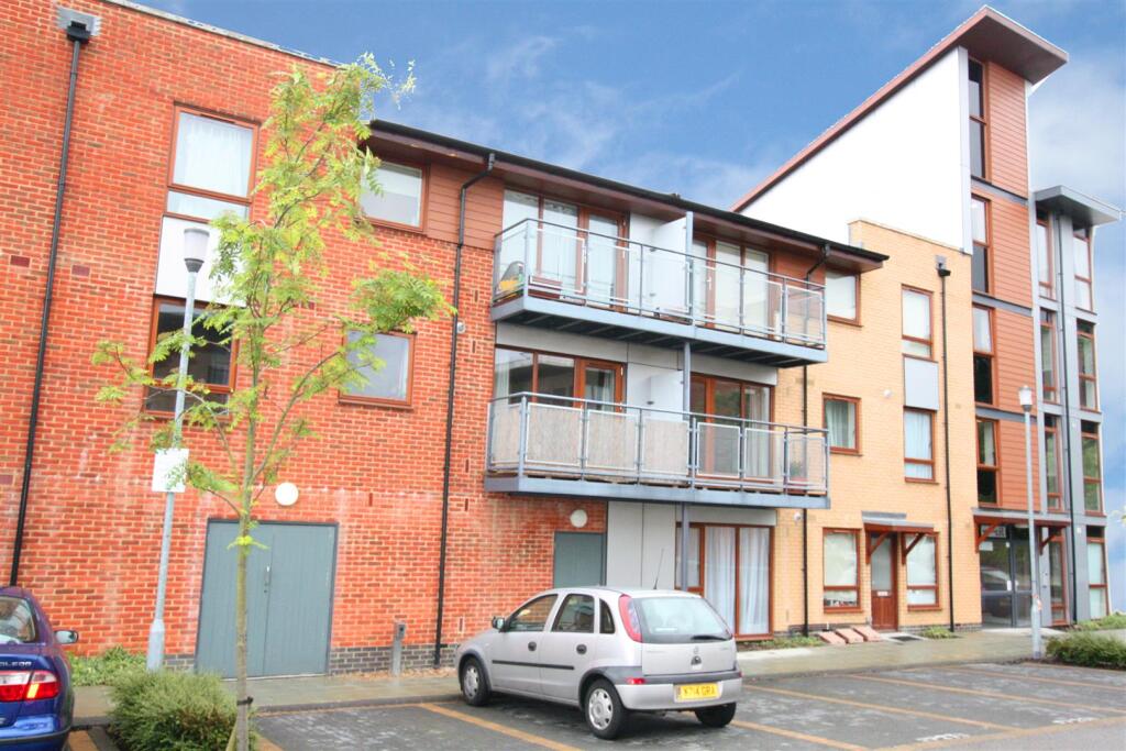 2 bed 1st Floor Flat for rent in Crawley. From Taylor Robinson - Crawley 2 bed 1st Floor Flat for rent in Crawley. From Taylor Robinson - Crawley