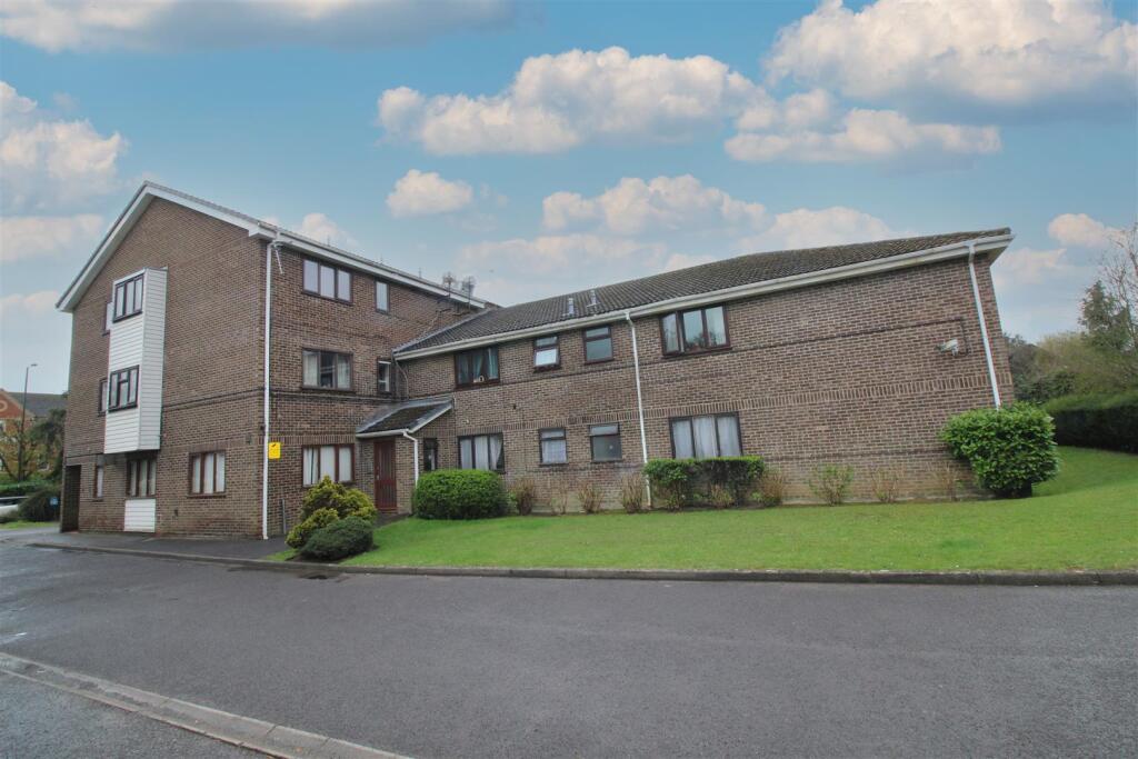 0 bed Studio for rent in Crawley. From Taylor Robinson - Crawley 0 bed Studio for rent in Crawley. From Taylor Robinson - Crawley