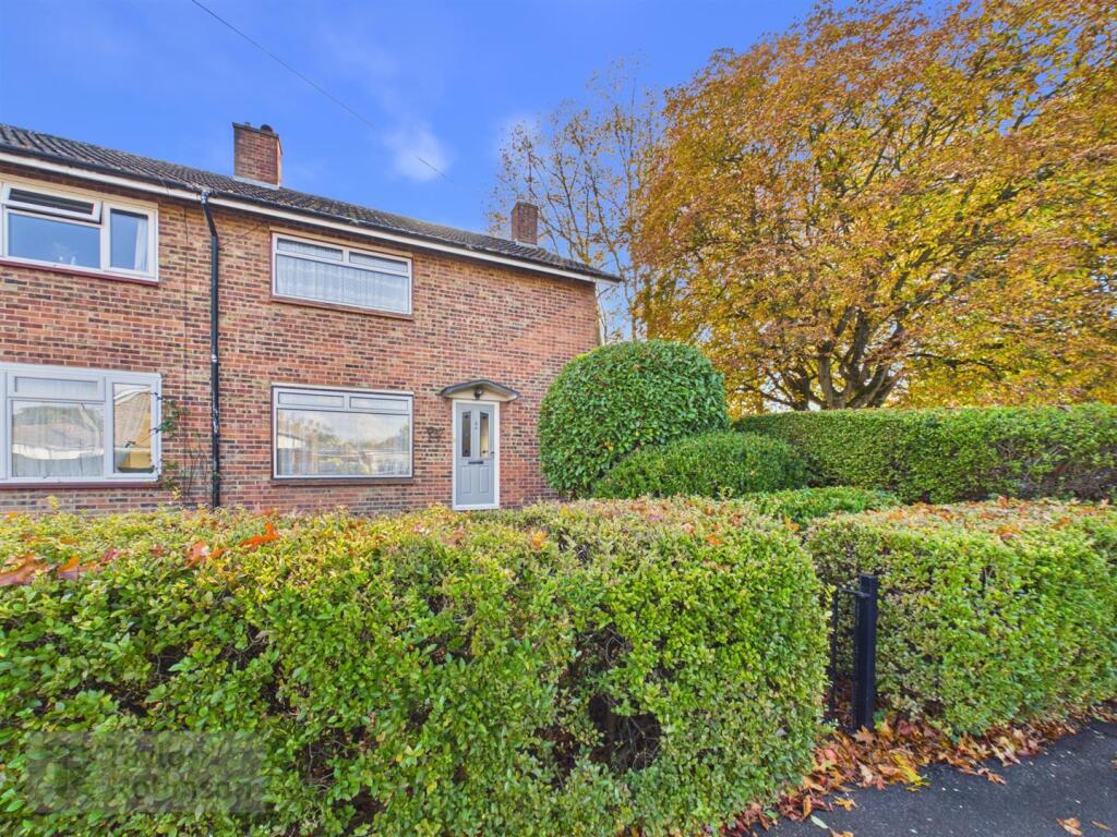 3 bed Detached for rent in Crawley. From Taylor Robinson - Crawley 3 bed Detached for rent in Crawley. From Taylor Robinson - Crawley