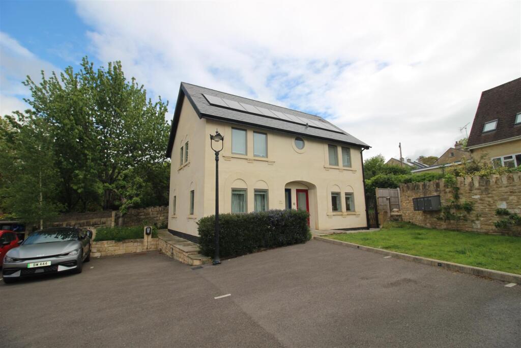 4 bed Studio for rent in Bath. From PropertyLink Estates - Bath