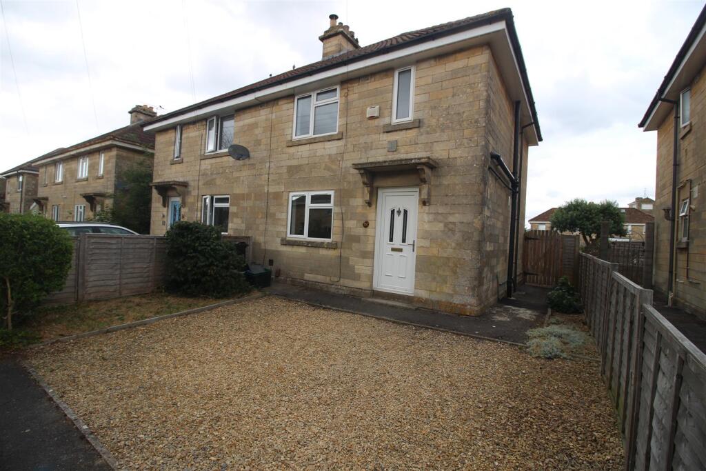 3 bed Mid Terraced House for rent in Englishcombe. From PropertyLink Estates - Bath 3 bed Mid Terraced House for rent in Englishcombe. From PropertyLink Estates - Bath