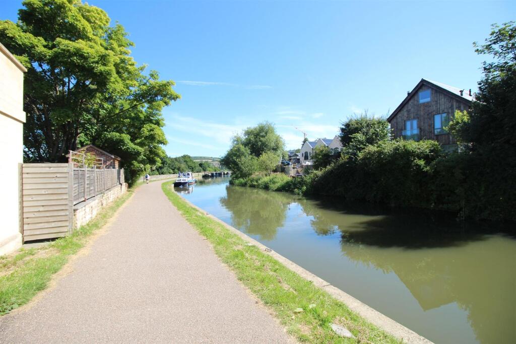 3 bed End of Terrace for rent in Bath. From PropertyLink Estates - Bath
