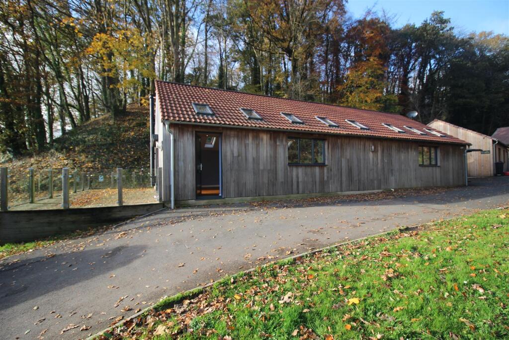 4 bed Detached bungalow for rent in Shoscombe. From PropertyLink Estates - Bath 4 bed Detached bungalow for rent in Shoscombe. From PropertyLink Estates - Bath