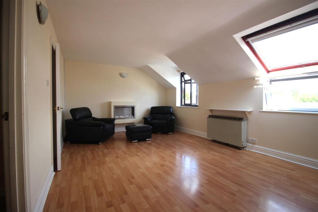 2 bed 1st Floor Flat for rent in Bath. From PropertyLink Estates - Bath