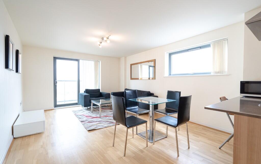 3 bed Apartment for rent in London. From Benham & Reeves- Wapping - Wapping