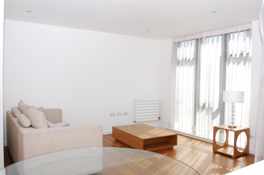 2 bed Apartment for rent in Islington. From Benham & Reeves- Wapping - Wapping
