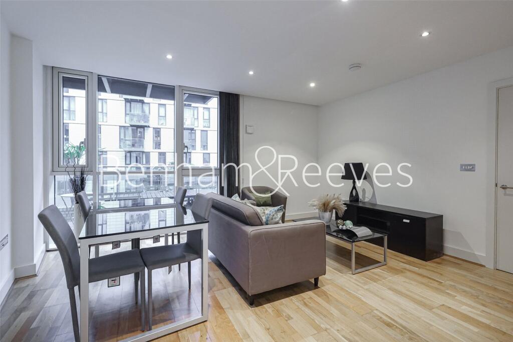 2 bed Apartment for rent in Stepney. From Benham & Reeves- Wapping - Wapping