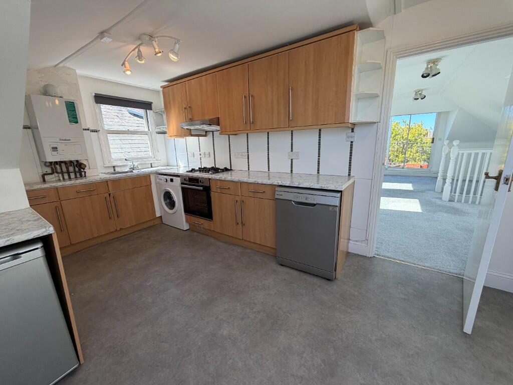 2 bed Annexe for rent in Brighton and Hove. From Graves Son & Pilcher - Brighton