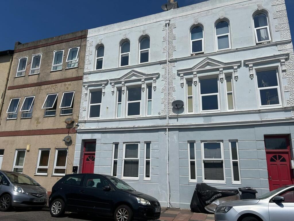 2 bed 1st Floor Flat for rent in Hastings. From Stace & Co Estates Agents - Hastings