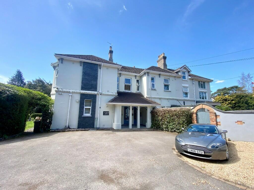 2 bed 1st Floor Flat for rent in Bournemouth. From Jordan Marks Estates - Christchurch