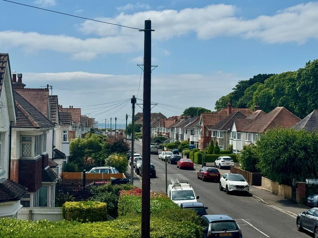 1 bed 1st Floor Flat for rent in Bournemouth. From Jordan Marks Estates - Christchurch 1 bed 1st Floor Flat for rent in Bournemouth. From Jordan Marks Estates - Christchurch