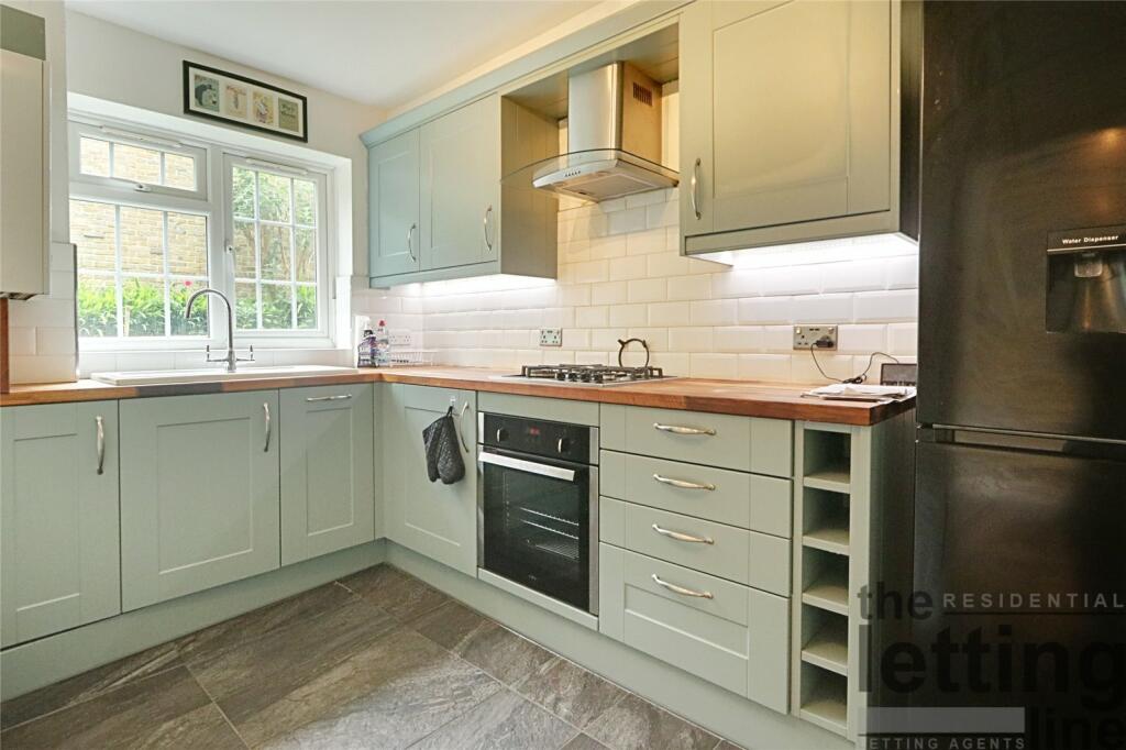 1 bed Apartment for rent in Botany Bay. From Atkinsons Residential - Enfield - Sales