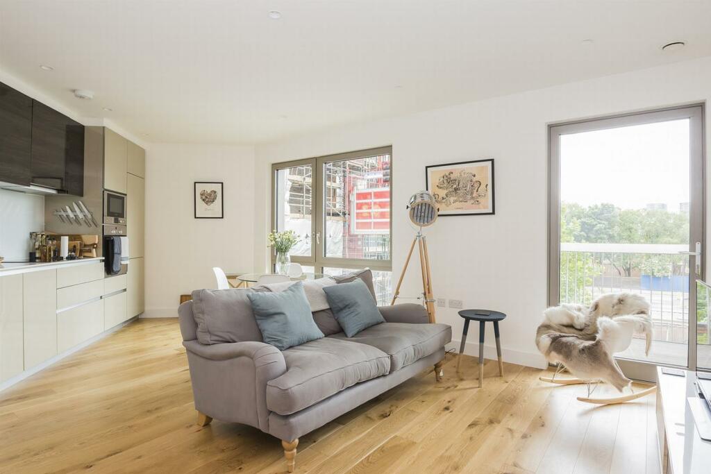 1 bed Apartment for rent in Poplar. From Madison Brook - Docklands