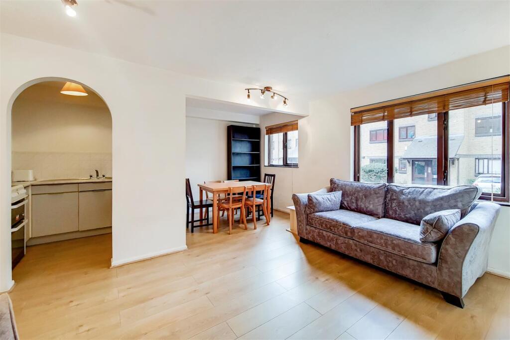 1 bed Apartment for rent in Poplar. From Madison Brook - Docklands