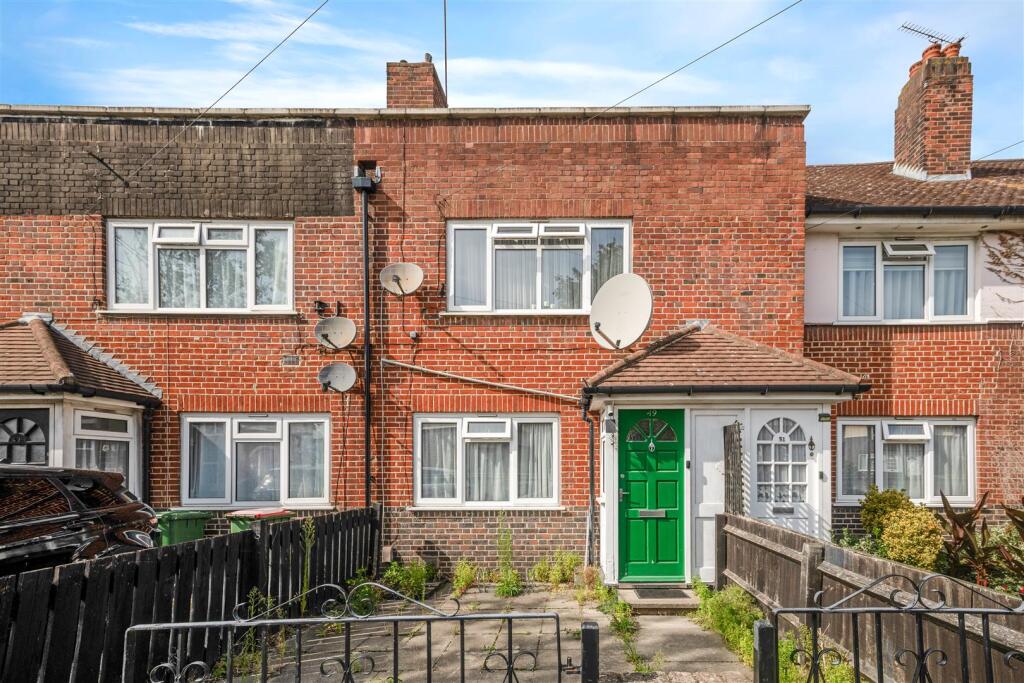 2 bed Detached for rent in East Ham. From Madison Brook - Docklands