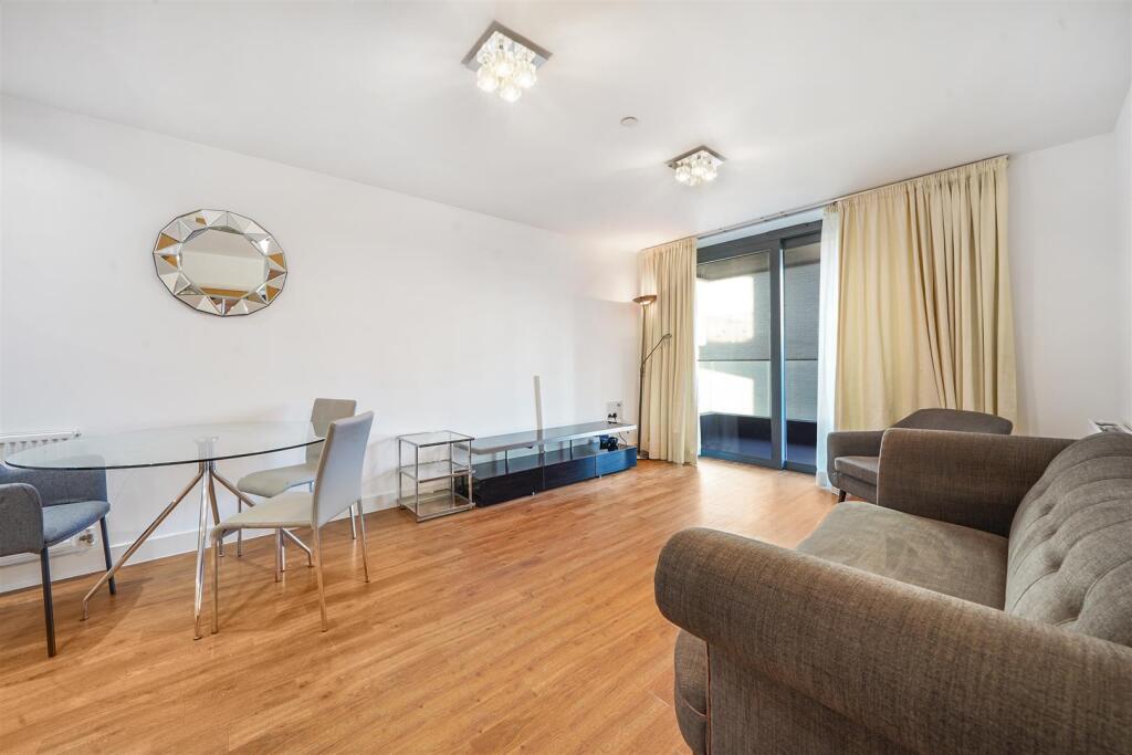 2 bed Apartment for rent in Woolwich. From Madison Brook - Docklands