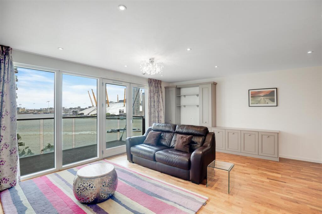 2 bed Apartment for rent in Poplar. From Madison Brook - Docklands