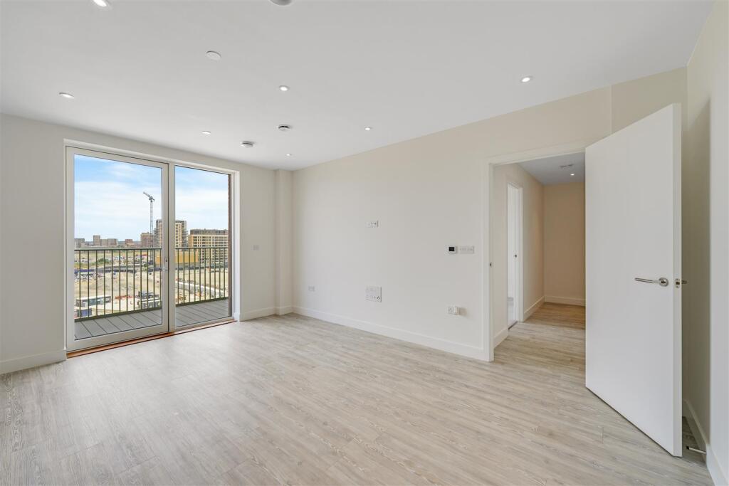 1 bed Apartment for rent in Dagenham. From Madison Brook - Docklands