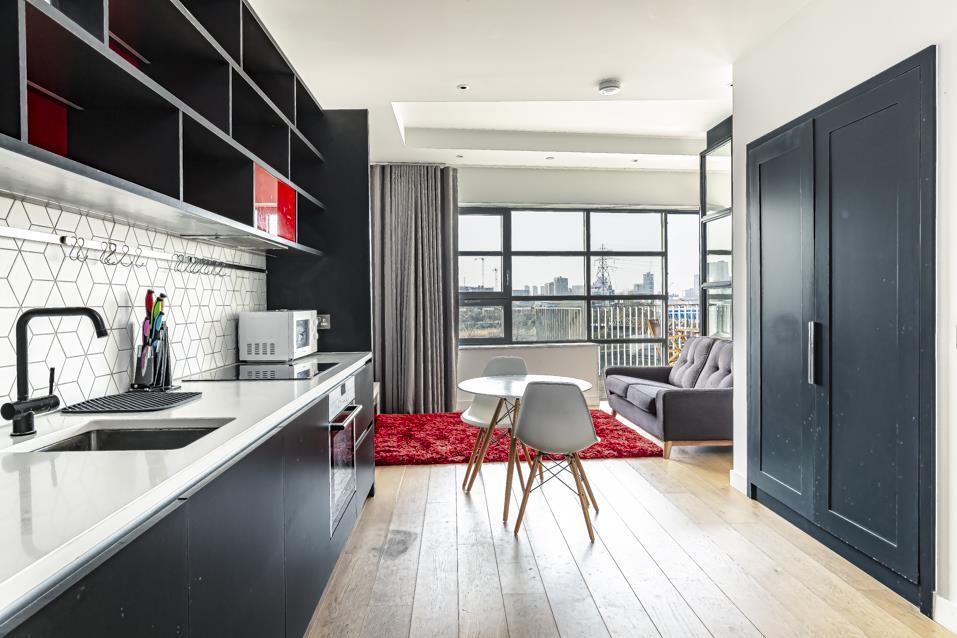 4 bed Studio for rent in Poplar. From Madison Brook - Docklands