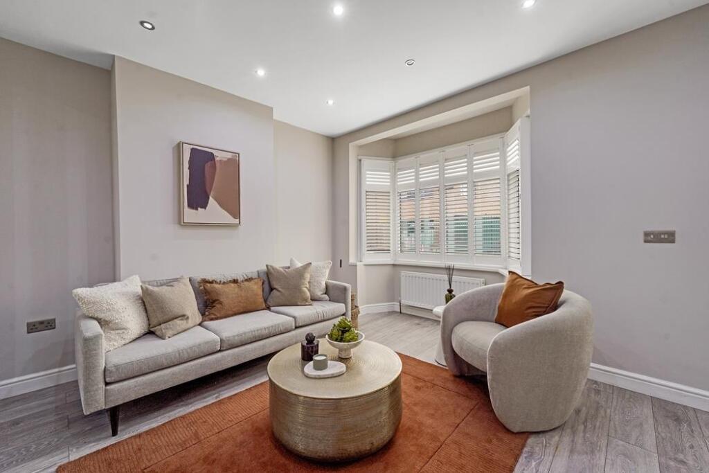 3 bed Mid Terraced House for rent in West Ham. From Madison Brook - Docklands