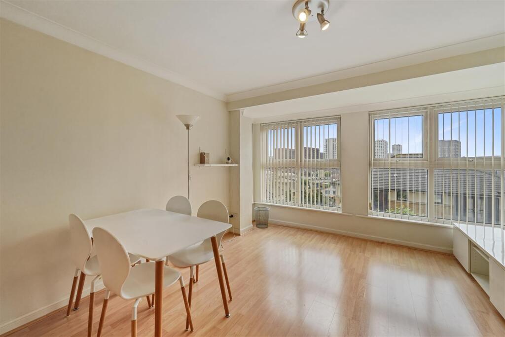 2 bed Apartment for rent in Poplar. From Madison Brook - Docklands