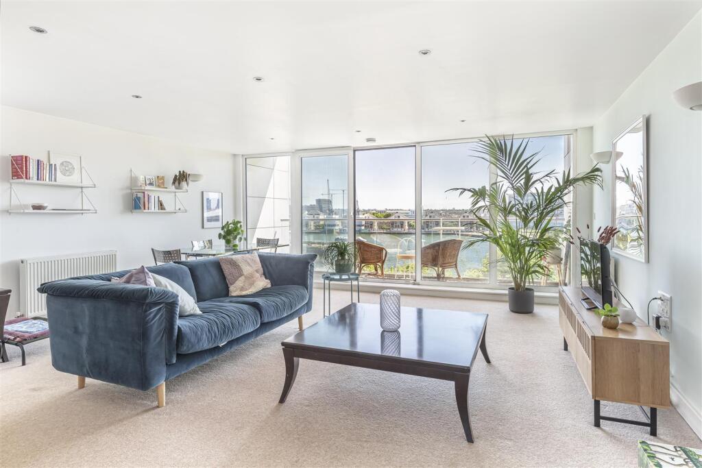 2 bed Apartment for rent in Poplar. From Madison Brook - Docklands 2 bed Apartment for rent in Poplar. From Madison Brook - Docklands