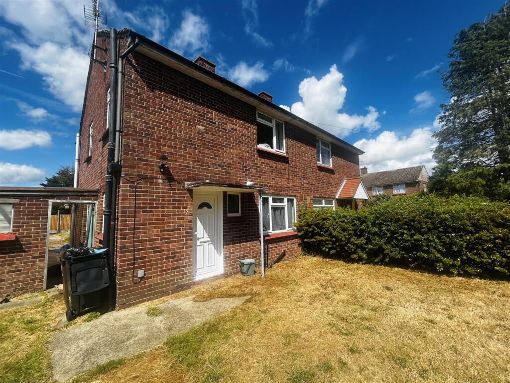 3 bed Semi Detached for rent in . From Sheen's - Clacton-on-sea