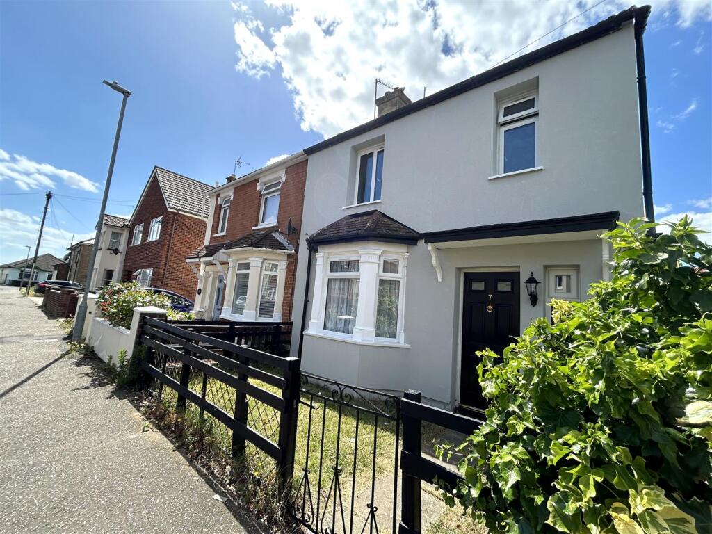 2 bed Semi Detached for rent in Clacton-on-Sea. From Sheen's - Clacton-on-sea