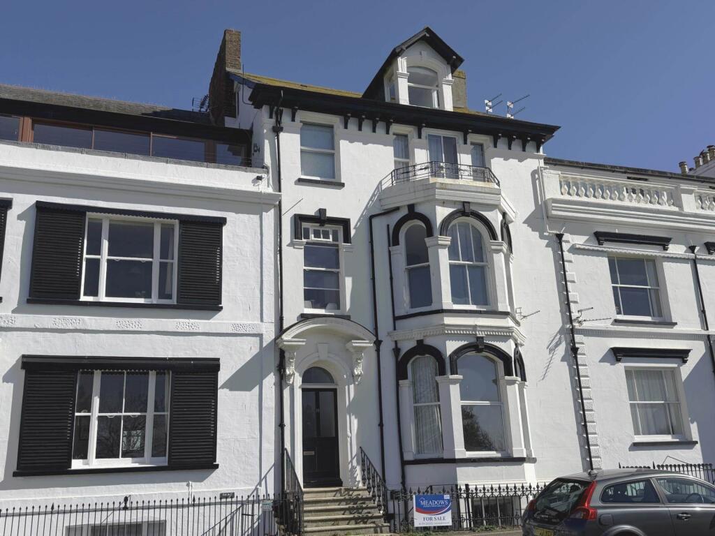 2 bed 1st Floor Flat for rent in Exmouth. From Meadows Estate Agents - Exmouth