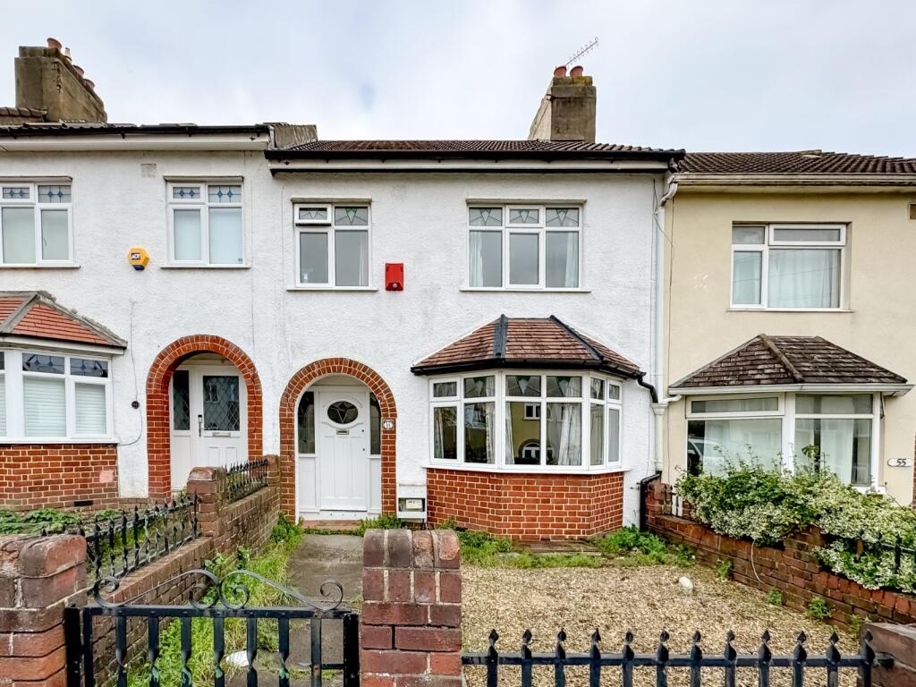 4 bed Mid Terraced House for rent in Filton. From Westcoast Properties - Bristol 4 bed Mid Terraced House for rent in Filton. From Westcoast Properties - Bristol