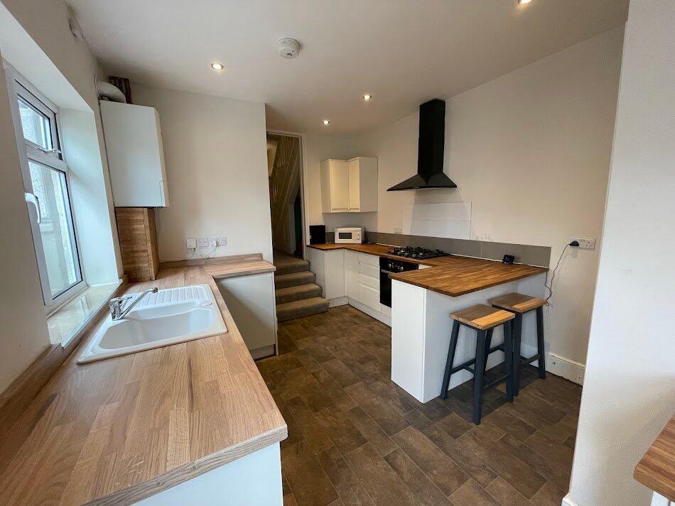 4 bed Mid Terraced House for rent in Bristol. From Westcoast Properties - Bristol