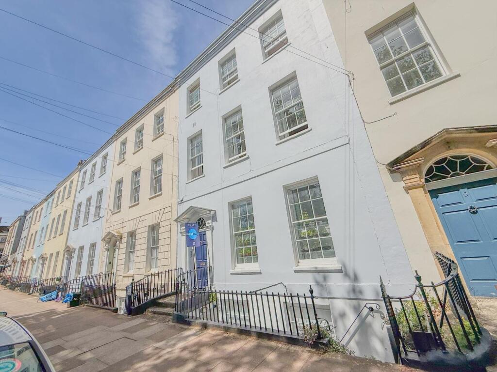 3 bed Apartment for rent in Leigh Woods. From Westcoast Properties - Bristol