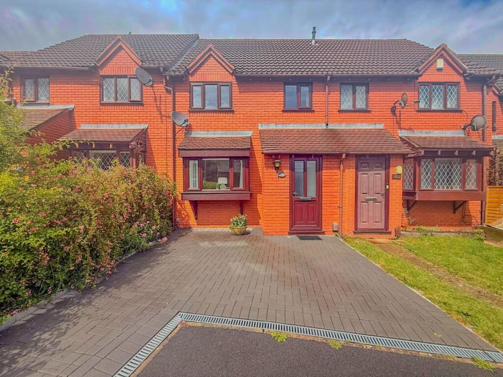 3 bed Mid Terraced House for rent in Almondsbury. From Westcoast Properties - Bristol
