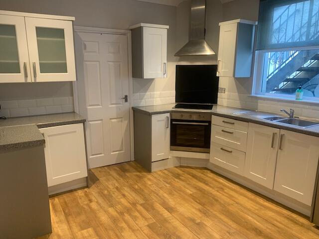 2 bed Apartment for rent in Cardiff. From Allen & Harris - Pontcanna 2 bed Apartment for rent in Cardiff. From Allen & Harris - Pontcanna