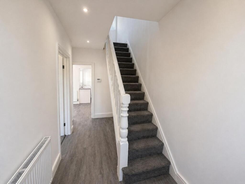 3 bed Detached for rent in St Fagans. From Allen & Harris - Pontcanna