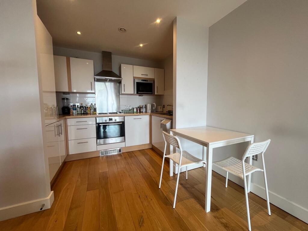 1 bed Apartment for rent in Cardiff. From Allen & Harris - Pontcanna 1 bed Apartment for rent in Cardiff. From Allen & Harris - Pontcanna