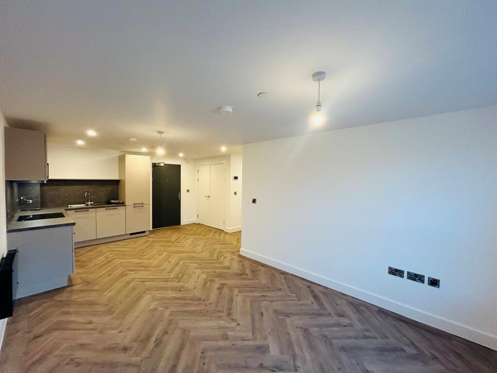2 bed Apartment for rent in . From Accord Lets - Birmingham (Front Of The Mailbox)