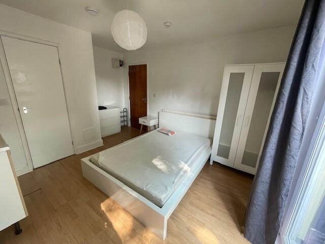 4 bed 1st Floor Flat for rent in Birmingham. From Accord Lets - Birmingham (Front Of The Mailbox)