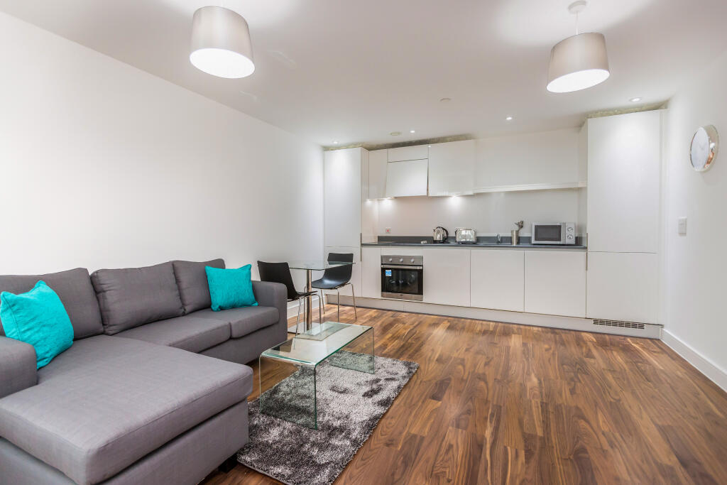 1 bed Apartment for rent in Birmingham. From Accord Lets - Birmingham (Front Of The Mailbox)