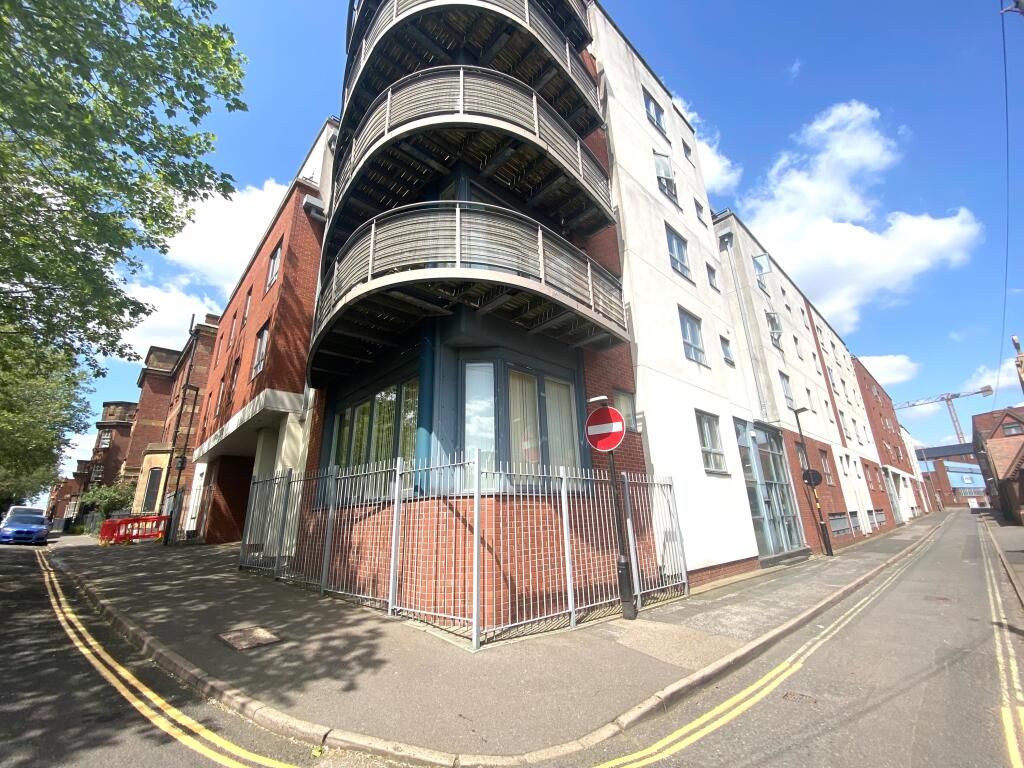 2 bed Apartment for rent in Birmingham. From Accord Lets - Birmingham (Front Of The Mailbox)