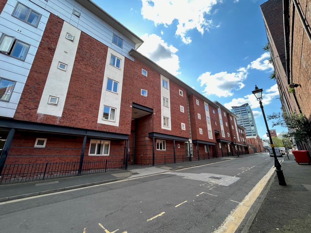2 bed Apartment for rent in Birmingham. From Accord Lets - Birmingham (Front Of The Mailbox)