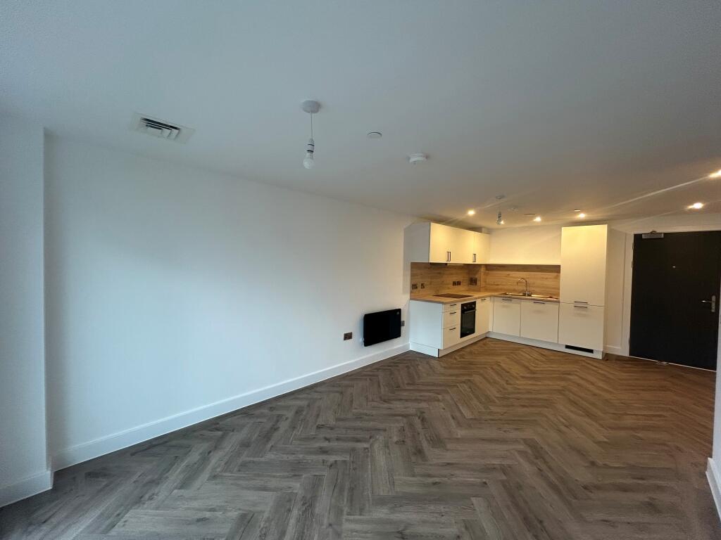 2 bed Apartment for rent in . From Accord Lets - Birmingham (Front Of The Mailbox)