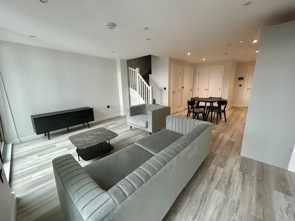 2 bed Apartment for rent in Birmingham. From Accord Lets - Birmingham (Front Of The Mailbox)