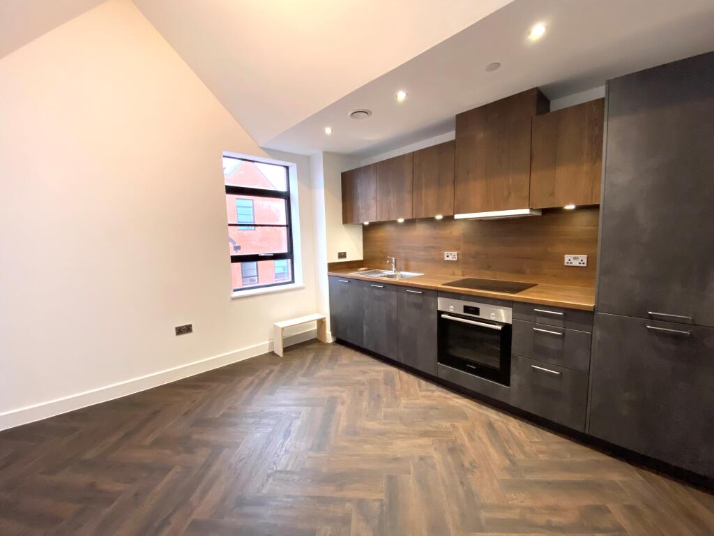 1 bed Apartment for rent in Birmingham. From Accord Lets - Birmingham (Front Of The Mailbox)