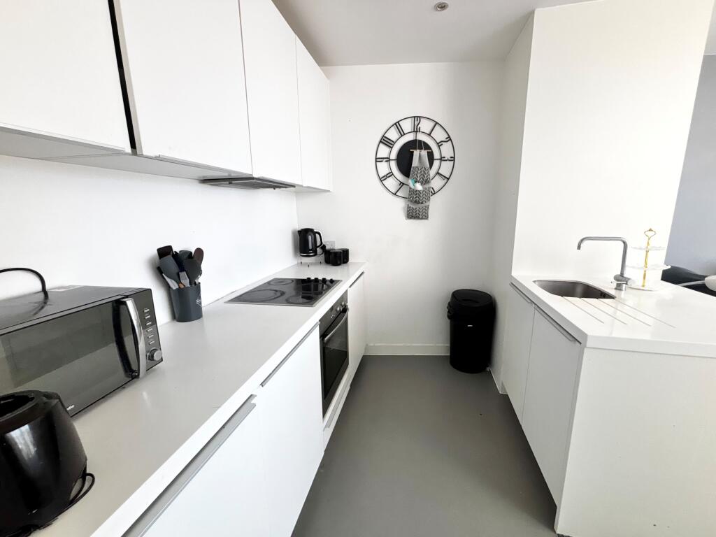 1 bed Apartment for rent in Birmingham. From Accord Lets - Birmingham (Front Of The Mailbox)