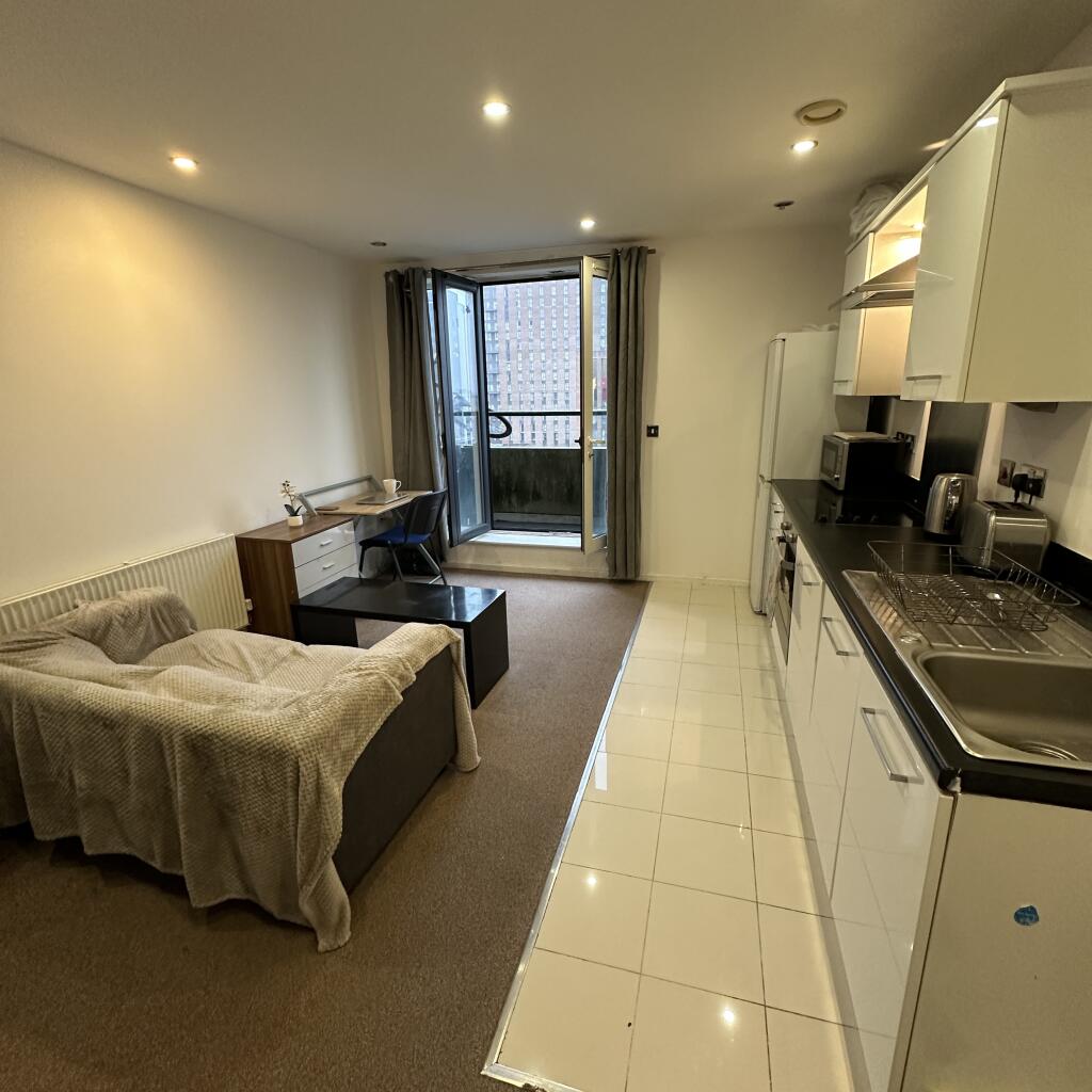 1 bed Apartment for rent in Birmingham. From Accord Lets - Birmingham (Front Of The Mailbox)