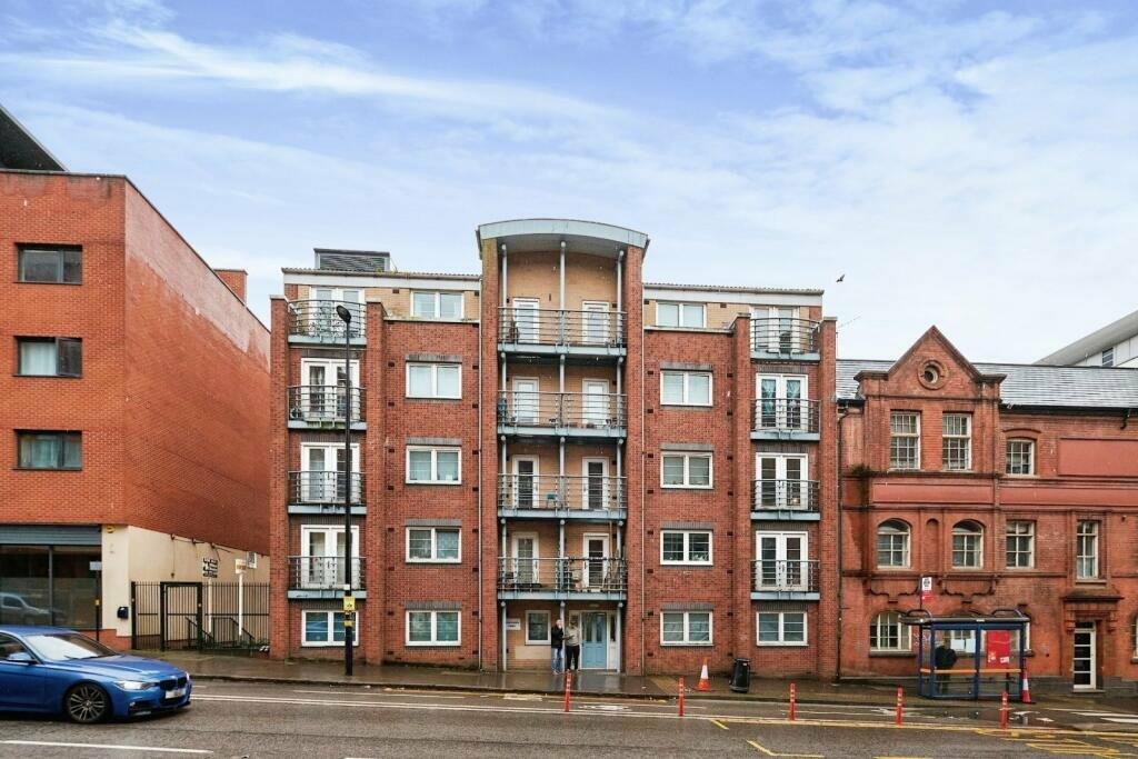 2 bed Apartment for rent in Birmingham. From Accord Lets - Birmingham (Front Of The Mailbox)