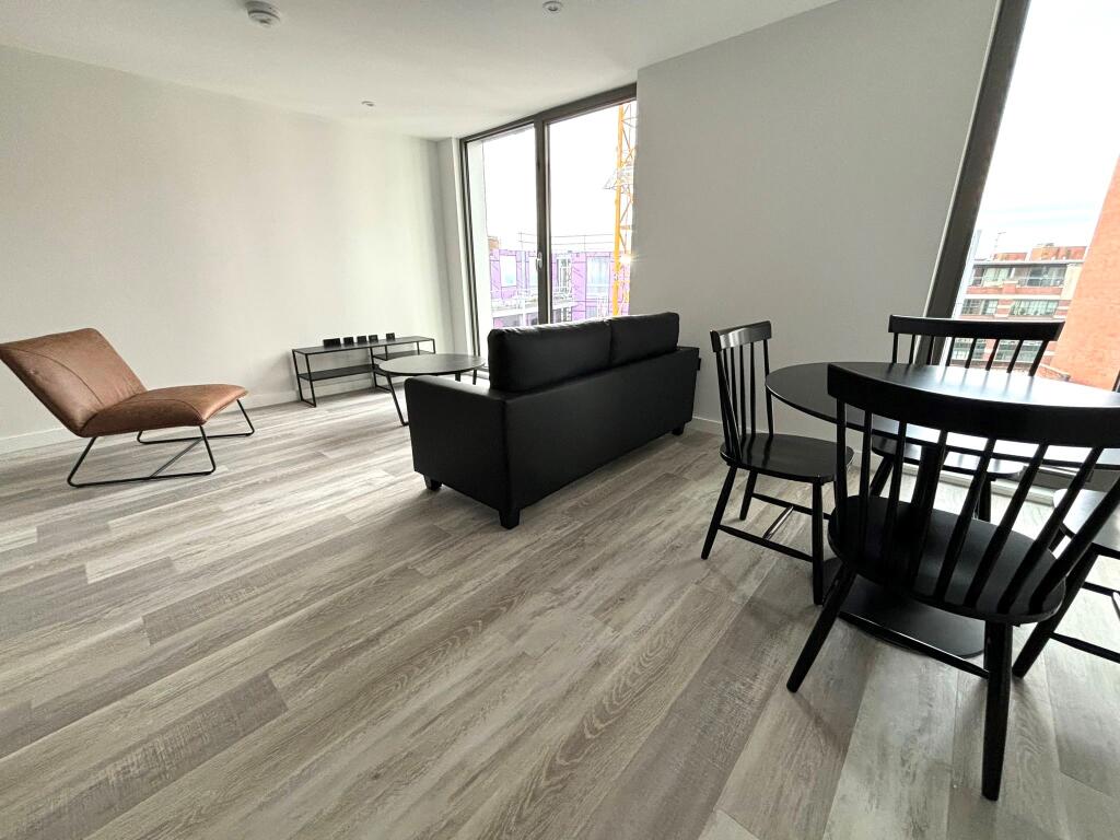 2 bed Apartment for rent in Birmingham. From Accord Lets - Birmingham (Front Of The Mailbox)