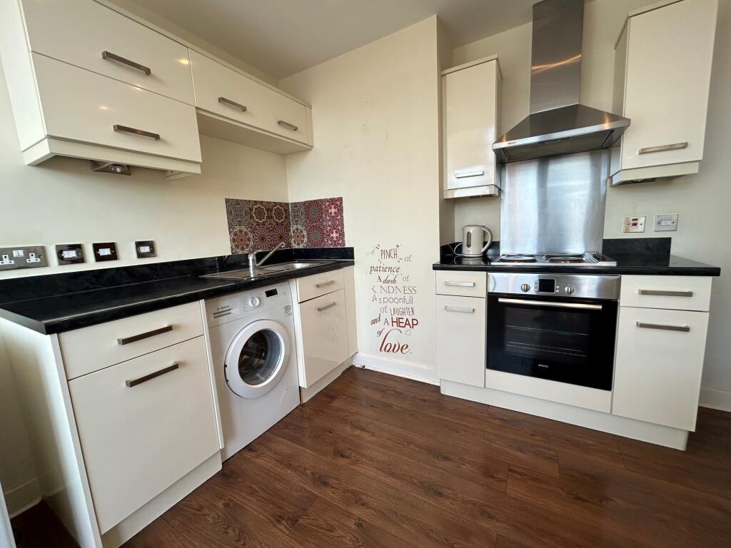 1 bed Apartment for rent in Birmingham. From Accord Lets - Birmingham (Front Of The Mailbox)